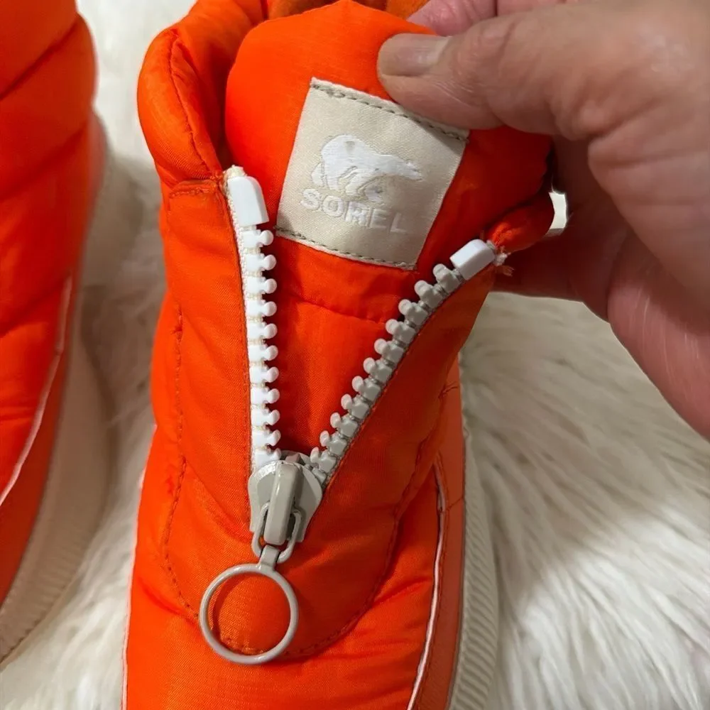 Sorel Women’s Bright Orange Boots Size 8